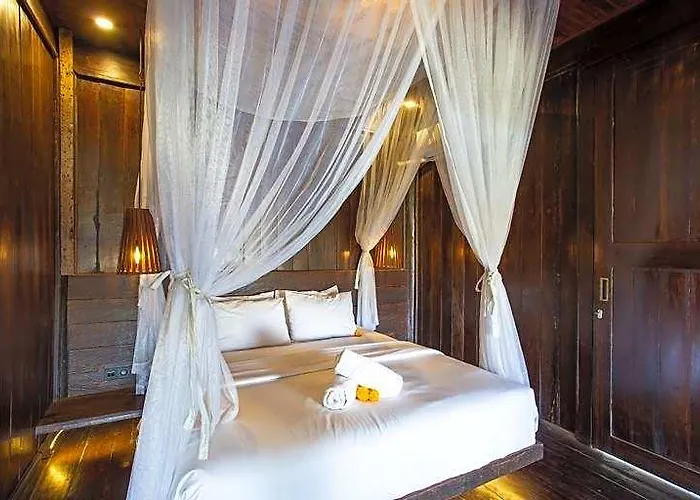 Otel The Lavana Ulin 4*